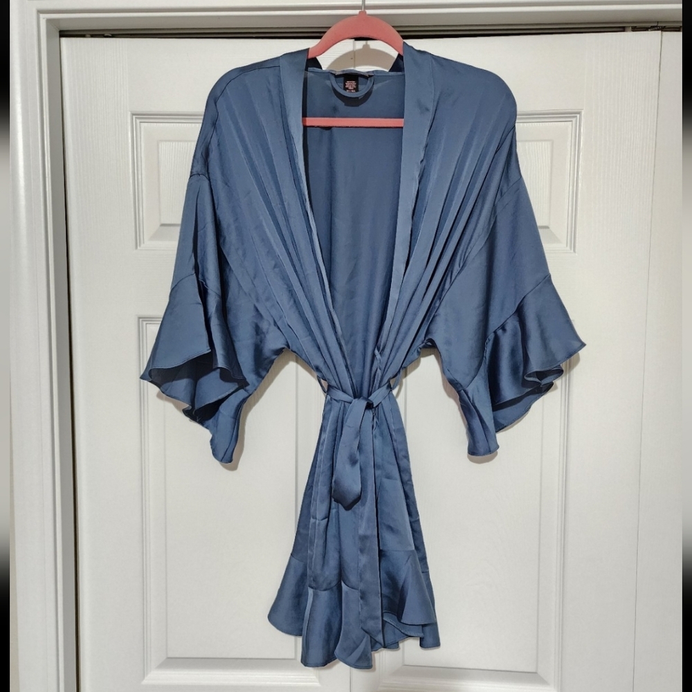 New Victorias Secret Teal Satin Robe